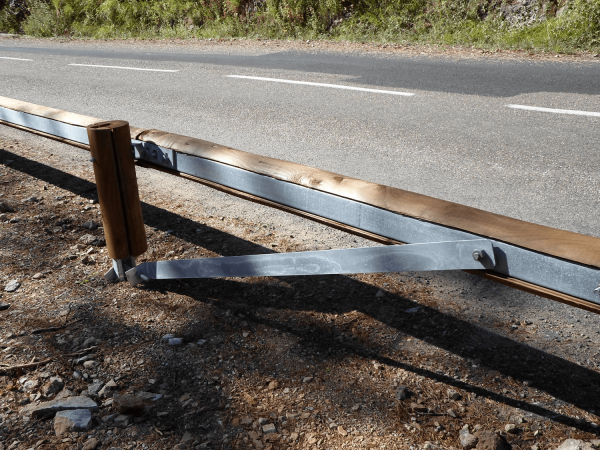 Sécurité routière-Glissière bois-métal-TM18 (6)